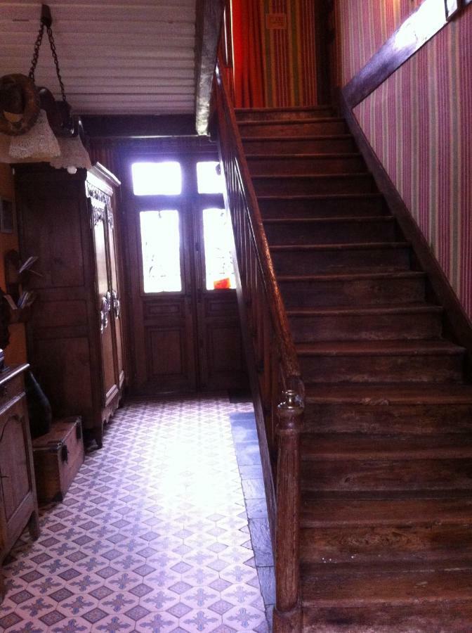 Bed and Breakfast La Ferme Des Vignes Hotot-en-Auge Zewnętrze zdjęcie