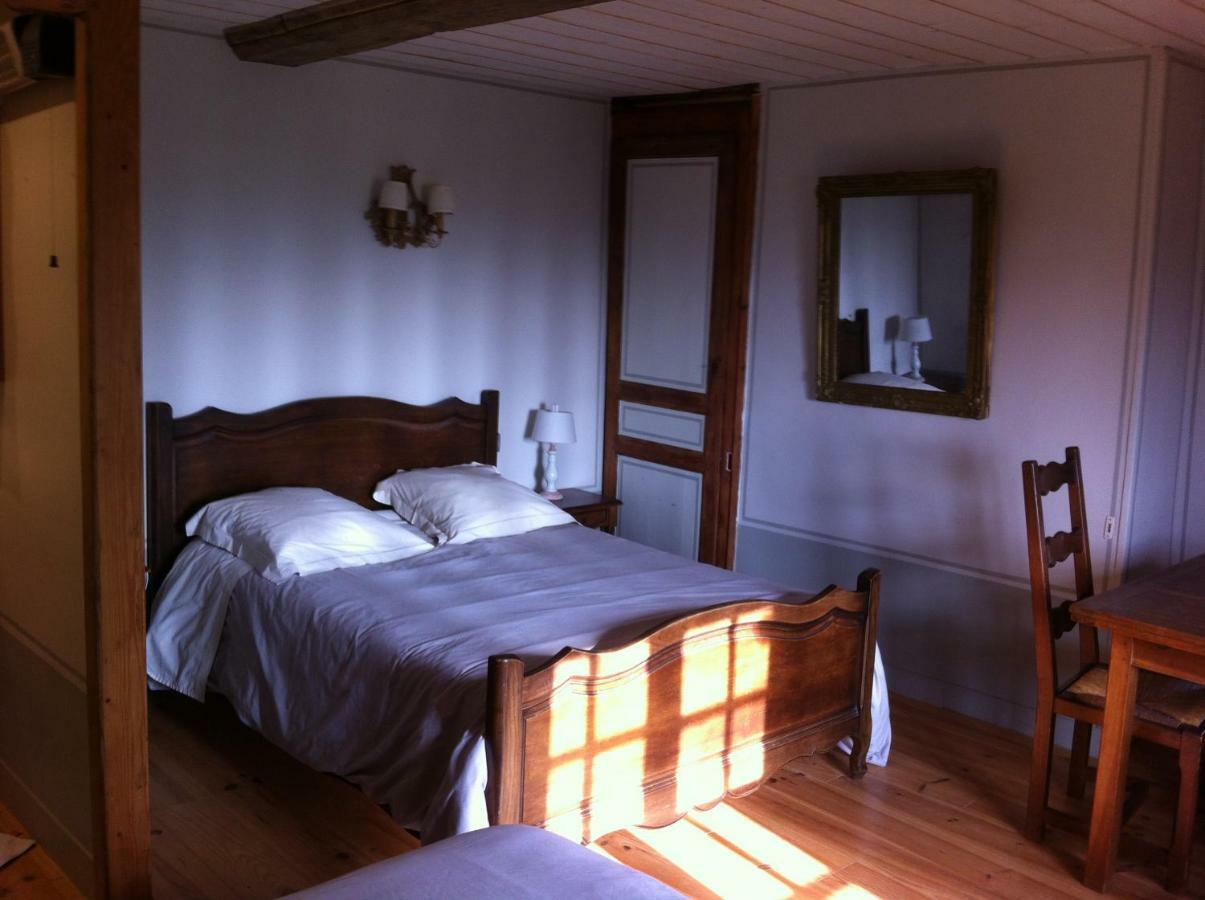 Bed and Breakfast La Ferme Des Vignes Hotot-en-Auge Zewnętrze zdjęcie
